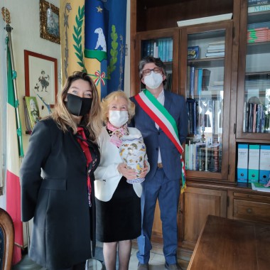 Grazia Arnese Grimaldi premiata da Sindaco e Vice